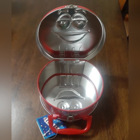 M&M Red Mini Tin Lunchbox With Handle NEW - Picture 5 of 11